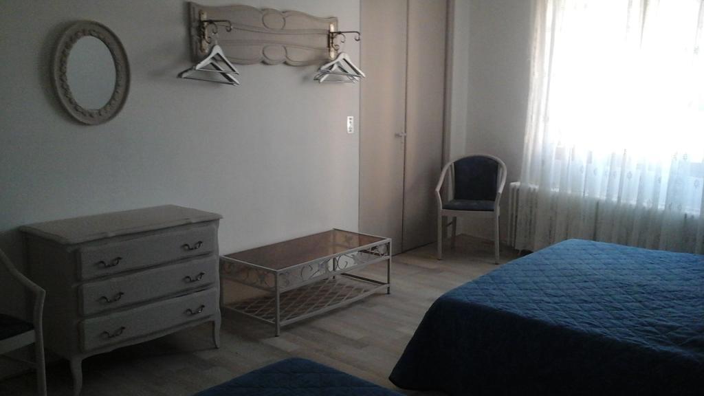 Le Presbytere Acomodação com café da manhã Rivesaltes Quarto foto