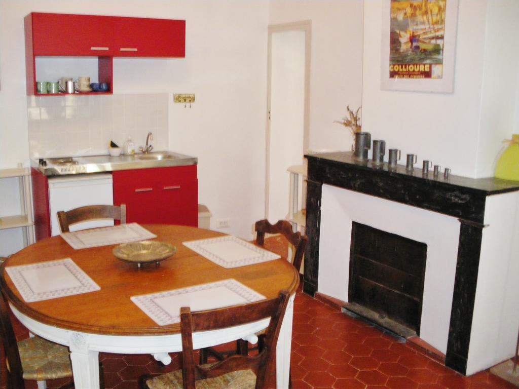 Le Presbytere Acomodação com café da manhã Rivesaltes Quarto foto